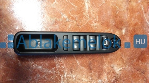 Peugeot_207_bal__5a9fe70c56400