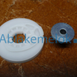 TT új görgö+ szegecs (1)