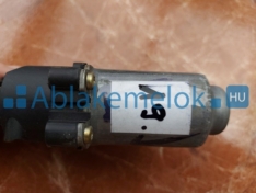 NISSAN P12 BAL ELSŐ ablakemelő motor elektronikával.