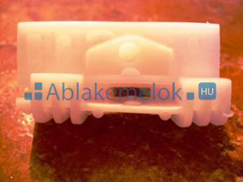 P306 3.a jobb elso csuszkaJÓÓ