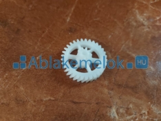 Mercedes W204 ajtózár műanyag fogaskerék