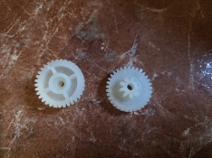 ford connect ajtózár fogaskerék